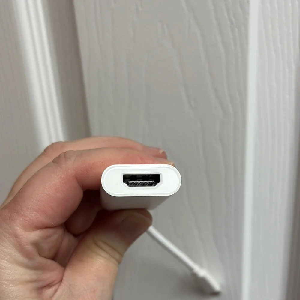 White USB-C to HDMI Adapter Best Buy Essentials NEW